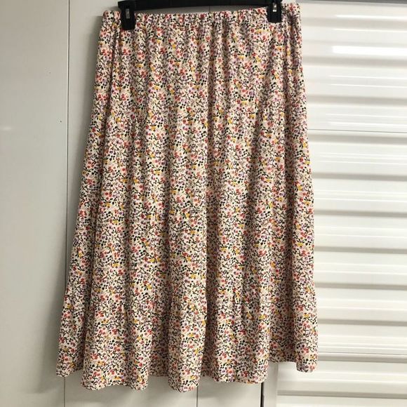 Indigo Rose Floral Pleated Lines Skirt Size XL - Picture 2 of 6